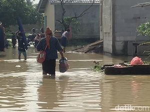 Sungai Citarum-Cibeet Meluap, 200 Rumah di Karawang Terendam Banjir
