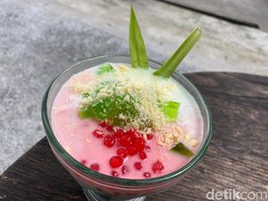 De Resto: Cicip Lontong Kikil dengan Buko Pandan di Resto Asri Bogor De Resto: Cicip Lontong Kikil dengan Buko Pandan di Resto Asri Bogor