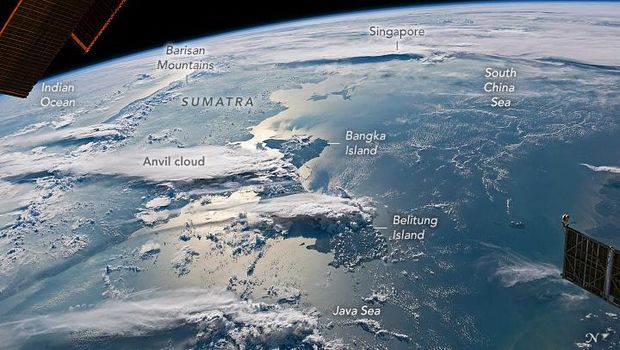 Foto awan badai di atas Sumatera