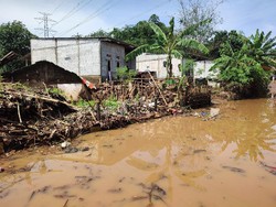 Banjir di Pasir Putih Depok Surut, Warga: Sempat Hampir 2 Meter