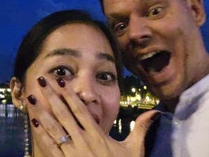 7 Momen Manis Gracia Indri yang Baru Dilamar Pacar Bulenya di Belanda 7 Momen Manis Gracia Indri yang Baru Dilamar Pacar Bulenya di Belanda