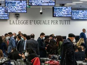 Pengadilan Italia Gelar Sidang 70 Anggota Mafia Ndrangheta