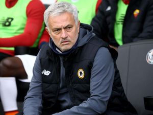 Ditanya Begini, Jose Mourinho Emosi?
