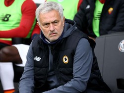 Roma Harus Percaya Mourinho Sepenuhnya