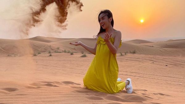 Lyodra Ginting Main di Gurun Dubai hingga Nyanyi di Panggung Megah