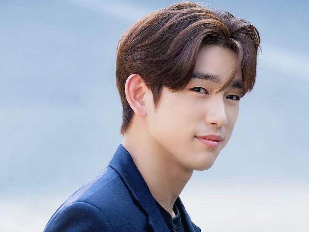 12 Fakta Jinyoung, Idol Kpop Ganteng Pemain Yumis Cells Season 2 12 Fakta Jinyoung, Idol Kpop Ganteng Pemain Yumis Cells Season 2