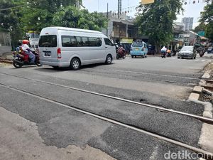 detikcom Do Your Magic: Warga Senang Perlintasan Sebidang Percetakan Negara Mulus