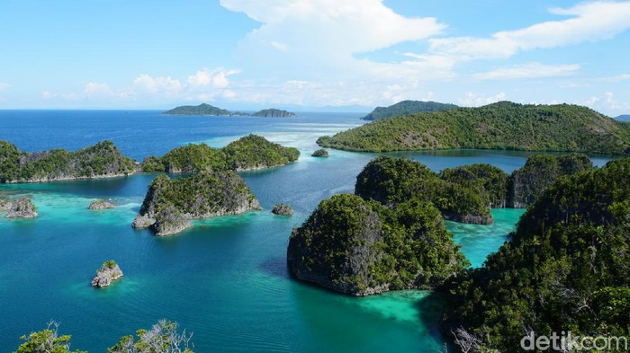 Piaynemo dan Telaga Bintang Raja Ampat Piaynemo dan Telaga Bintang Raja Ampat