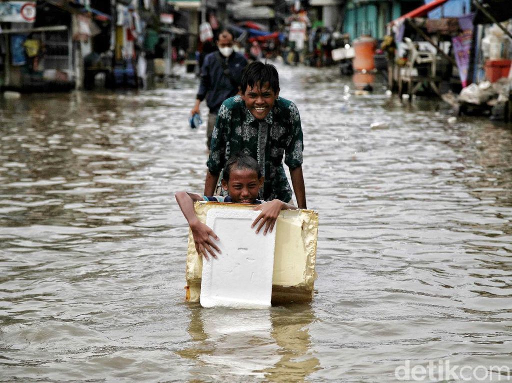 Apa Itu Banjir Rob Seperti di Jakarta Utara, Ketahui Penyebab dan Dampaknya Apa Itu Banjir Rob Seperti di Jakarta Utara, Ketahui Penyebab dan Dampaknya