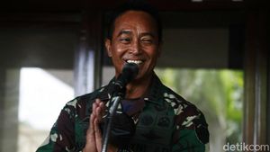 Senyum Ceria Jenderal Andika Setelah Sah Jadi Panglima TNI