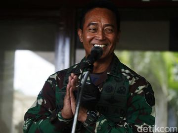 Senyum Ceria Jenderal Andika Setelah Sah Jadi Panglima TNI