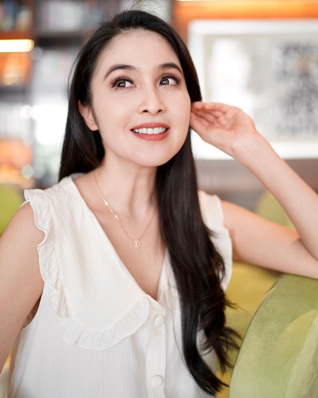 Sumber Kekayaan, Sandra Dewi