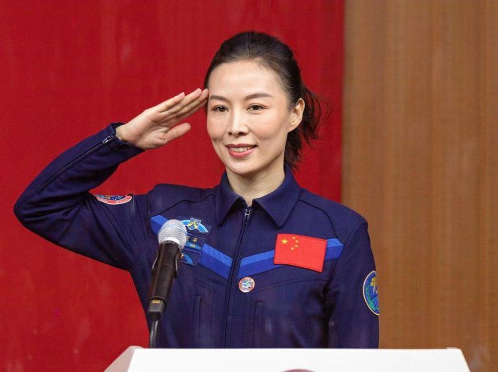 Wang Yaping, Astronaut Wanita Pertama China yang Lakukan Spacewalk Wang Yaping, Astronaut Wanita Pertama China yang Lakukan Spacewalk