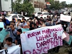Warga di Jambi Demo Gegara Listrik Bolak-balik Padam