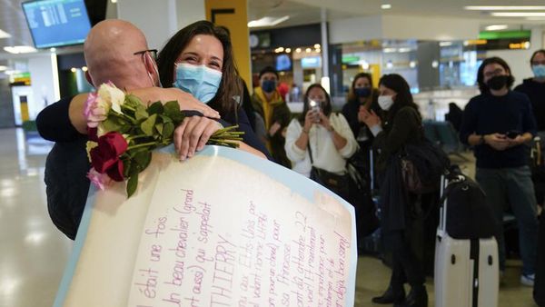 Foto: Pembukaan Gerbang AS yang Diwarnai Haru