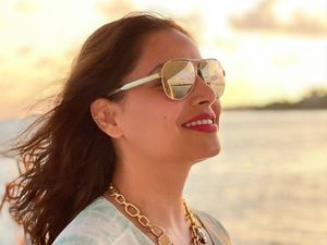 Bipasha Basu Bersyukur Tak Berteman dengan Kareena Kapoor, Kenapa? Bipasha Basu Bersyukur Tak Berteman dengan Kareena Kapoor, Kenapa?