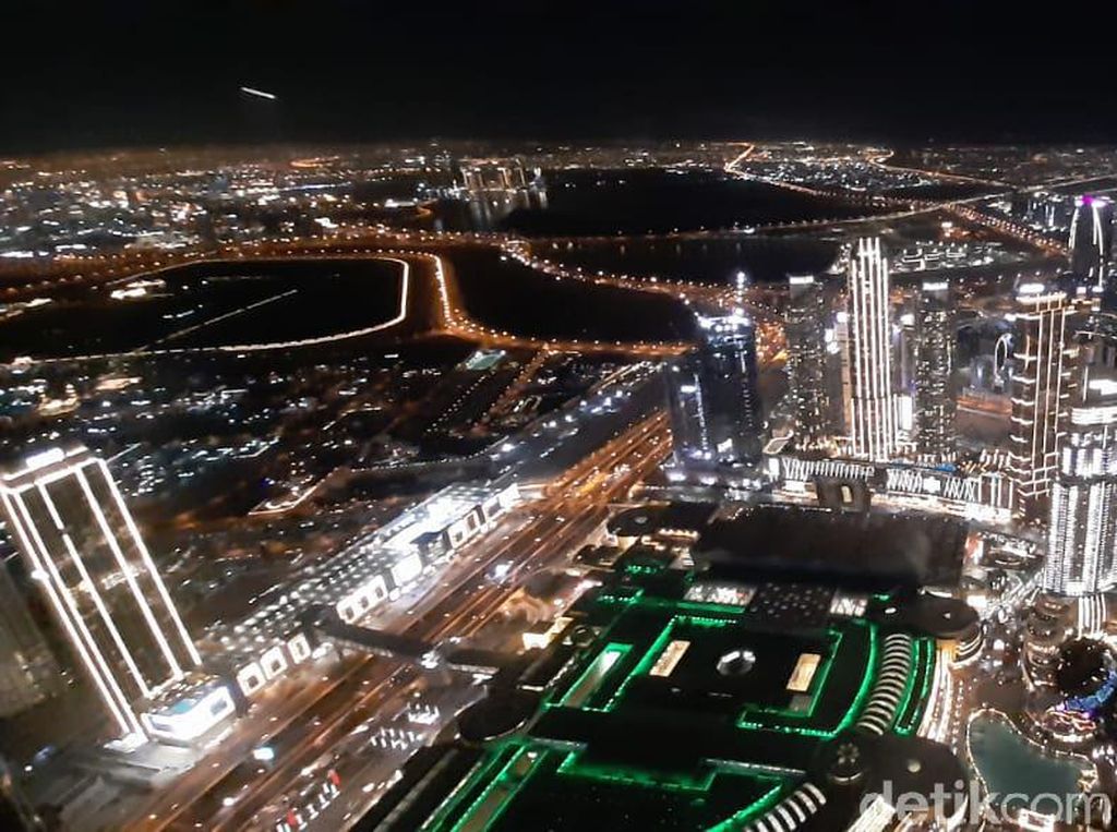 Potret Pesona Dubai dari Burj Khalifa, Gedung Tertinggi di Dunia