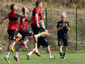 Ini Dia Tangan Kanan Conte yang Bertugas Siksa Pemain Tottenham