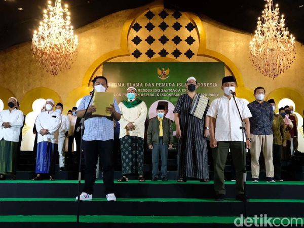 Ijtima Ulama dan Pemuda Islam Deklarasikan Sandiaga Maju Capres 2024
