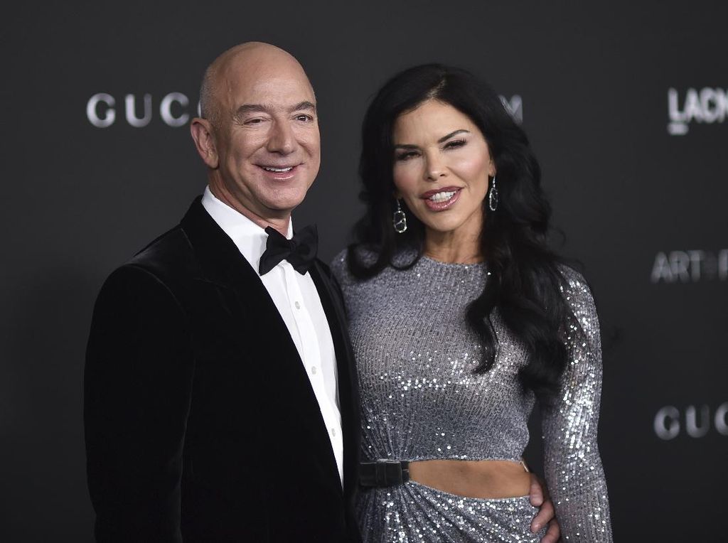 Bocoran Pesan Intim Jeff Bezos Disebut dari Saudara Selingkuhannya