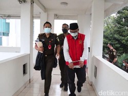 Kejati Jatim Tahan Tersangka Kredit Fiktif yang Rugikan Rp 74 Miliar
