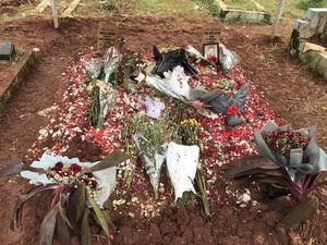 Perhatian! Ini Pesan Keluarga untuk yang Ingin Datang ke Makam Vanessa-Bibi Perhatian! Ini Pesan Keluarga untuk yang Ingin Datang ke Makam Vanessa-Bibi