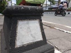 Makam di Trotoar Sukoharjo, Kubur Kucing Klangenan Pakubuwono X