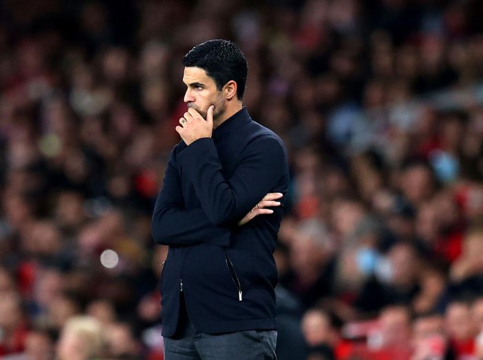 LONDON, ENGLAND - OCTOBER 18: Mikel Arteta, Manager of Arsenal reacts during the Premier League match between Arsenal and Crystal Palace at Emirates Stadium on October 18, 2021 in London, England. (Photo by Catherine Ivill/Getty Images)