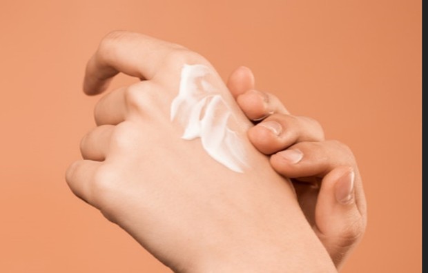 Moisturizer gel/Pexels.com/Shiny Diamond