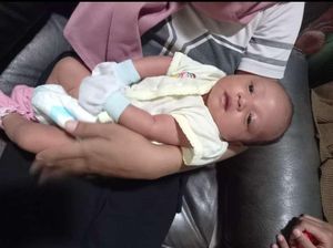Bayi Perempuan Dibuang di Teras Rumah Warga Sidoarjo