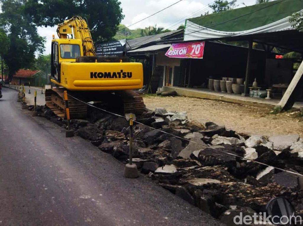 Perbaikan Jalan Selatan di Bandung Barat Melenceng dari Target