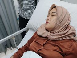 Ibu Sambung Sempat Pingsan saat Akan Ziarah ke Makam Vanessa Angel