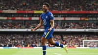 Reece James, bek sayap kanan Chelsea ini sudah mengemas empat gol dan empat assist dari sembilan penampilan di Liga Inggris (Getty Images/Shaun Botterill)