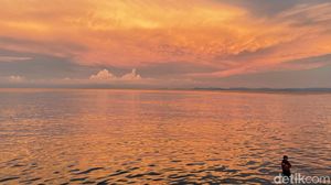 Sunset di Raja Ampat Memang Sedramatis Itu