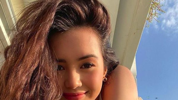 10 Potret Beby Tsabina yang Masuk Kandidat Perempuan Cantik Dunia