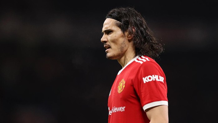 MANCHESTER, ENGLAND - OCTOBER 20: Edinson Cavani of Manchester United during the UEFA Champions League group F match between Manchester United and Atalanta at Old Trafford on October 20, 2021 in Manchester, England. (Photo by Naomi Baker/Getty Images)