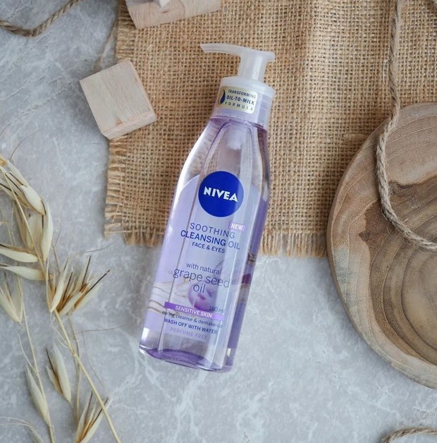 makeup remover ini memiliki formula yang unik