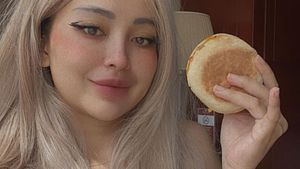 Cupi Cupita, Pedangdut Seksi yang Doyan Ngemil Burger