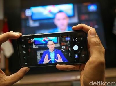 Dari Amerika Serikat AHY Minta Moeldoko Tak Ganggu Demokrat