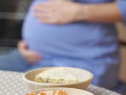 Tips Aman Berpuasa untuk Ibu Hamil dari Dokter Kandungan