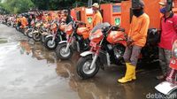 Ini yang Bikin Halaman Parkir Stadion Manahan Solo Mendadak Oranye