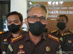 Sopir Vanessa Angel Jadi Tersangka Sopir Vanessa Angel Jadi Tersangka