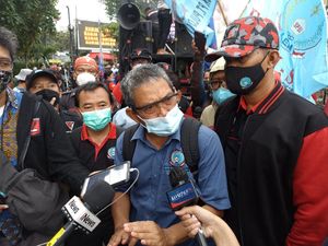 Bertemu Perwakilan KSP, Buruh LEM SPSI Protes Mendagri-Minta Naik Upah Bertemu Perwakilan KSP, Buruh LEM SPSI Protes Mendagri-Minta Naik Upah