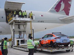 Logistik WSBK Tiba di Lombok, Diangkut Si Jumbo Boeing 777 Milik Qatar