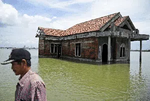 Nyata! Dampak Perubahan Iklim di Pesisir Utara Jawa Nyata! Dampak Perubahan Iklim di Pesisir Utara Jawa