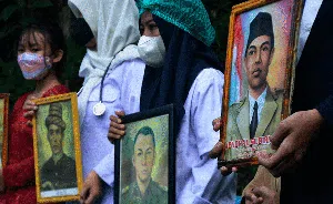 Ragam Aksi Warga Peringati Hari Pahlawan Nusantara Ragam Aksi Warga Peringati Hari Pahlawan Nusantara