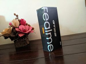 Unboxing Realme GT Neo 2, Warna Imut Tapi Speknya Gahar Unboxing Realme GT Neo 2, Warna Imut Tapi Speknya Gahar