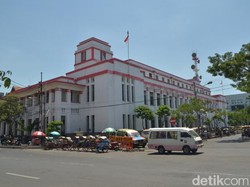 Sejarah Gubernur Pertama Provinsi Jawa Timur, Tokoh Sentral Pertempuran Surabaya