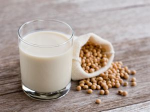 Susu Sapi, Kedelai atau Almond? Ini Kelebihannya Menurut Ahli Gizi Susu Sapi, Kedelai atau Almond? Ini Kelebihannya Menurut Ahli Gizi
