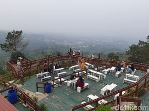 Tempat Nongkrong Baru di Lereng Gunung Salak, Taman Fathan Alesano Bogor
